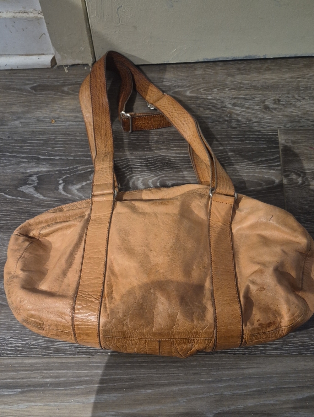 Men's Classic Leather Duffel Bag in Tan